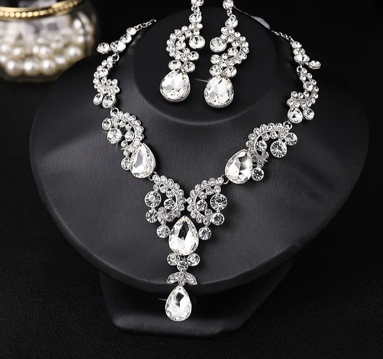Fashion Women Alloy Rhinestone Pendant Necklace and Earrings Sets Bridal Crystal Jewelry Wedding Party Accessories