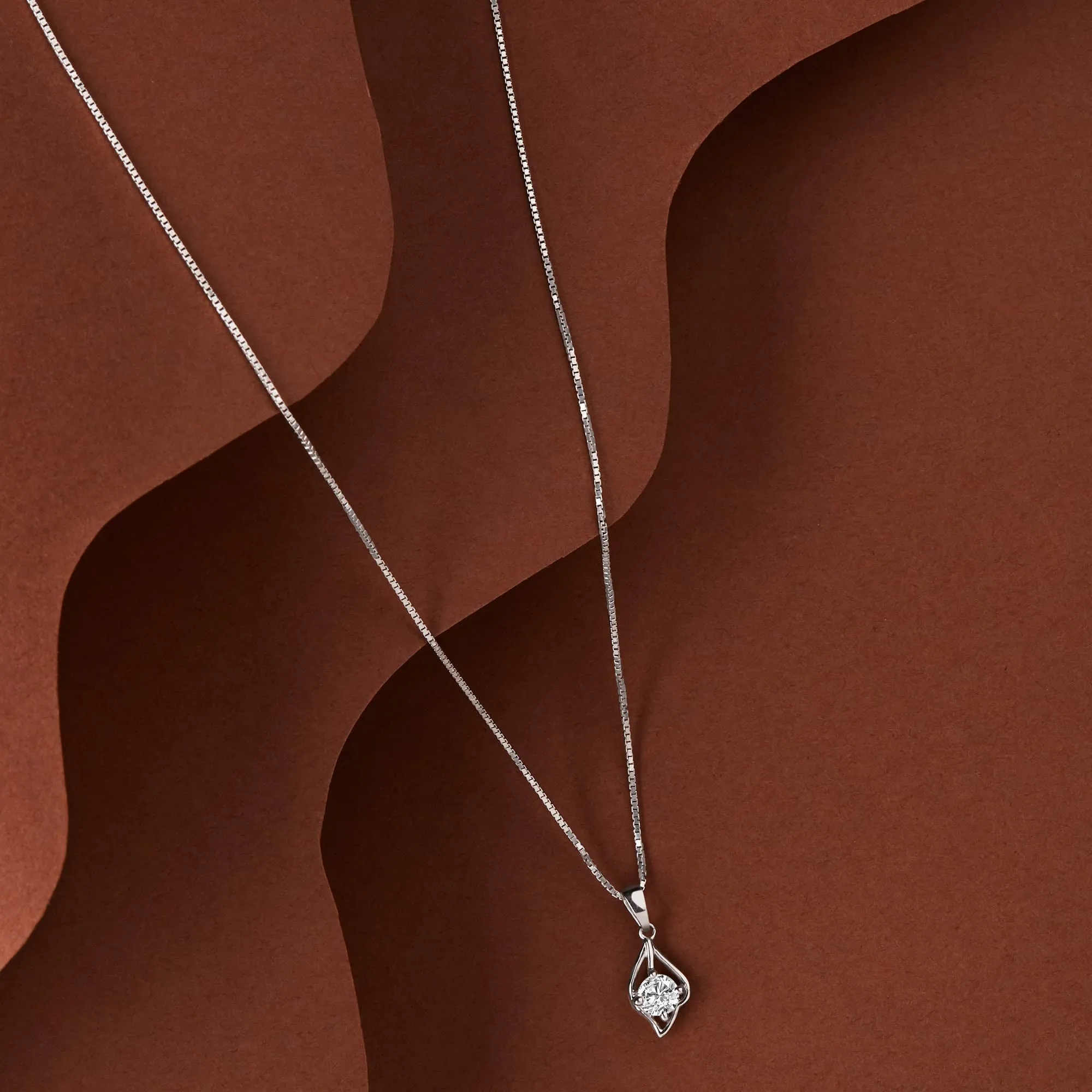 GIVA 925 Sterling Silver Anushka Sharma Falling Dew Necklace with Box Chain |Gifts for Girlfriend, Gifts for Women & Girls| With Certificate of Authenticity and 925 Stamp | 6 Month Warranty*