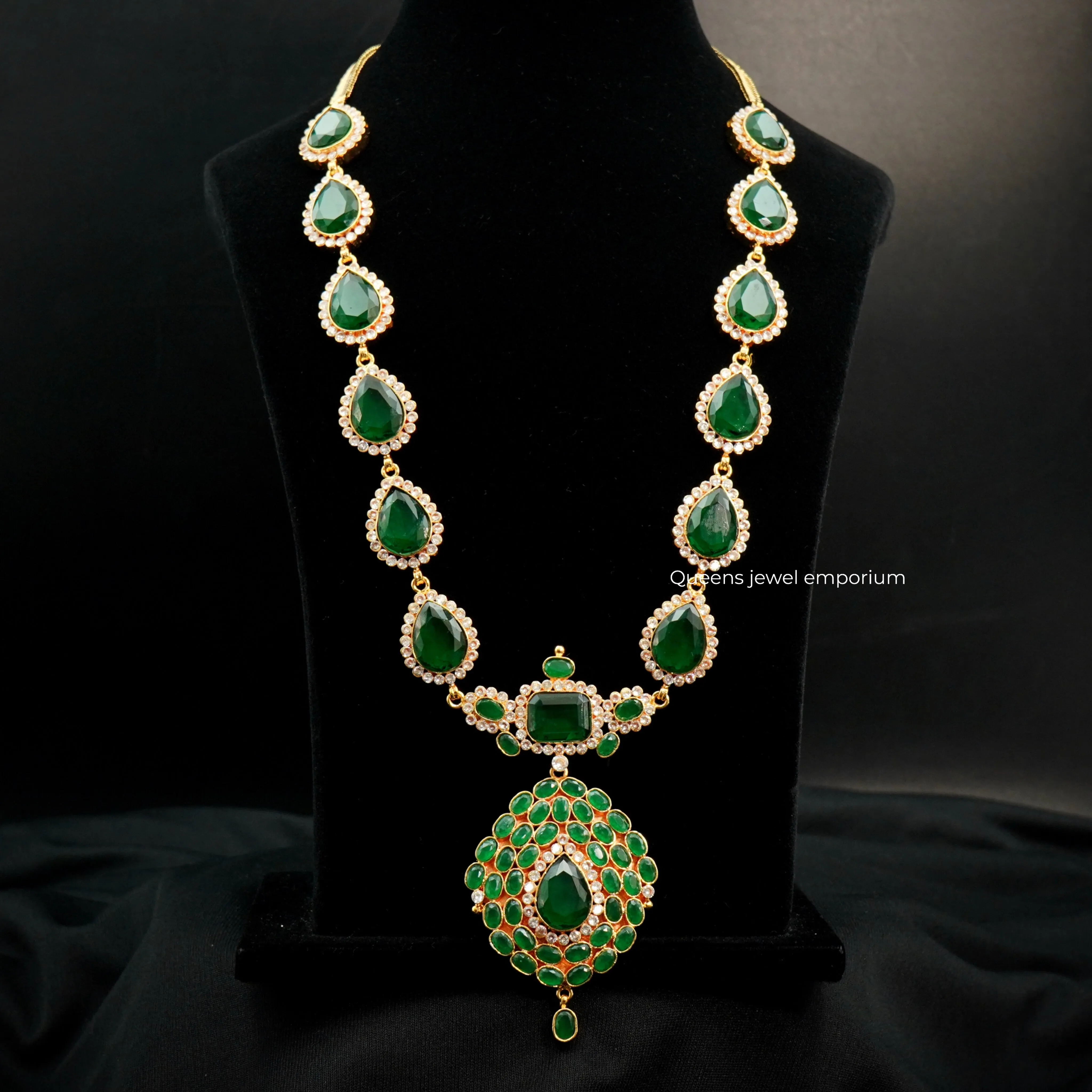 JYOTHIKA EMERALD HARAM