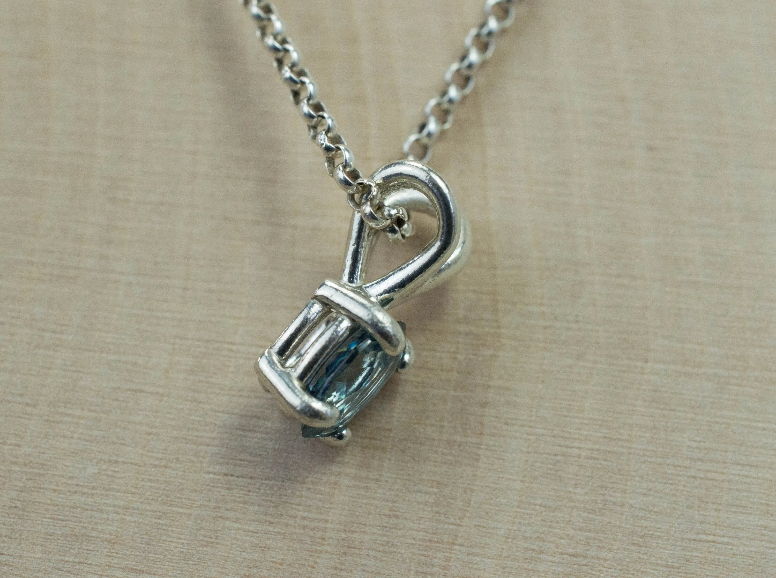 Montana Sapphire Pendant; Genuine USA Sapphire