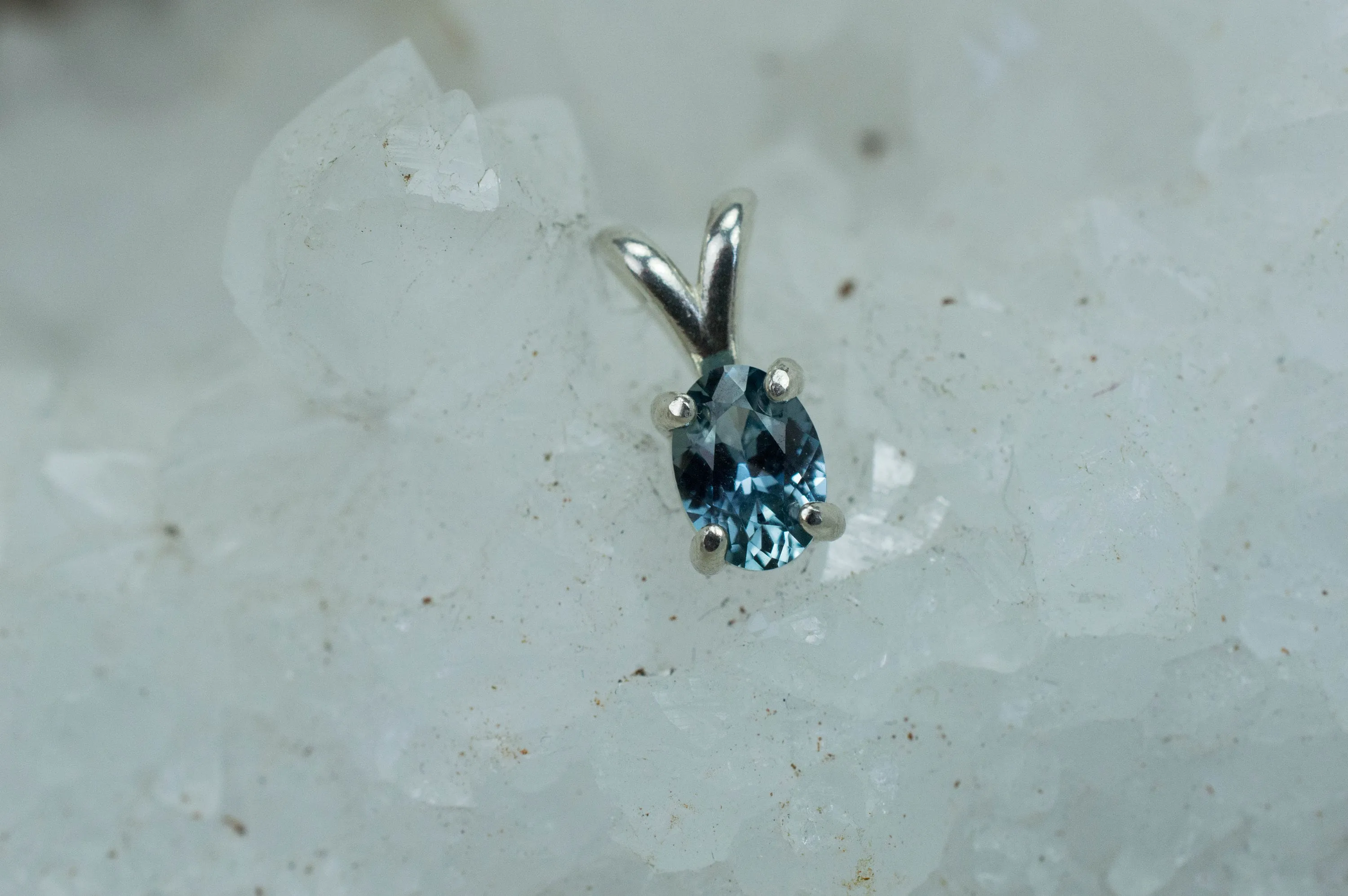 Montana Sapphire Pendant; Genuine USA Sapphire