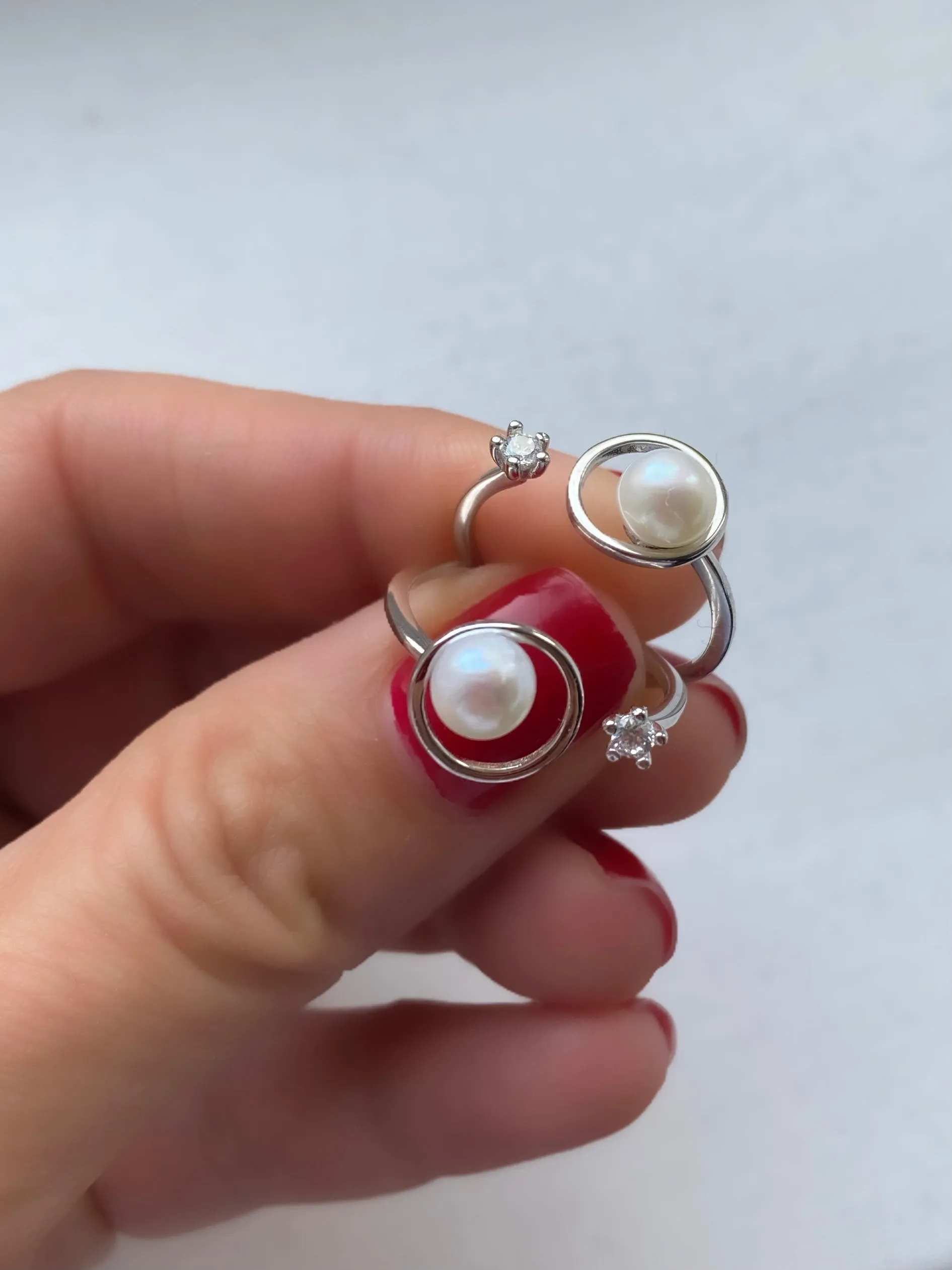 Pearl Ring with single clear zircon - Adjustable