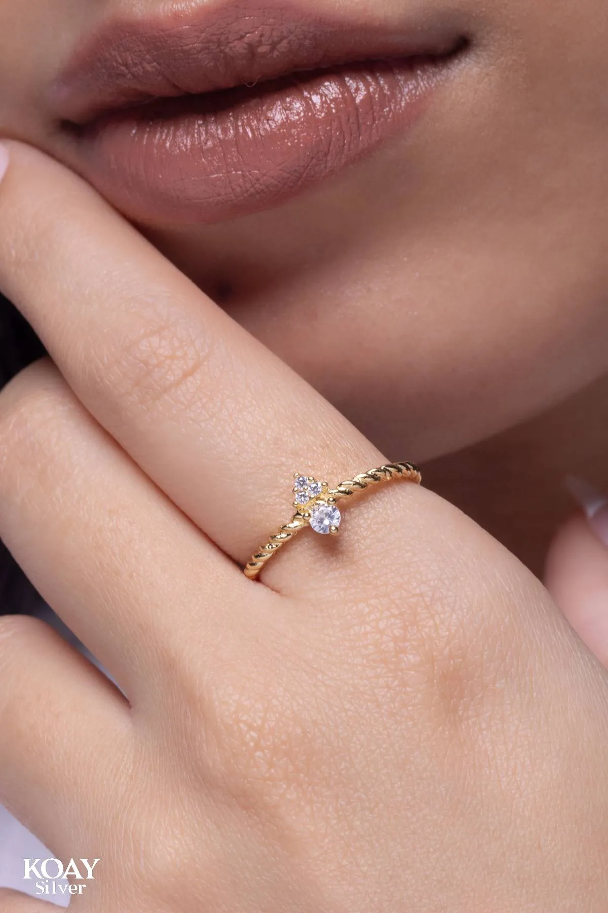 Tiny SIiver Zircon Ring