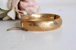 Vintage 1950s Gold Tone Bangle Bracelet